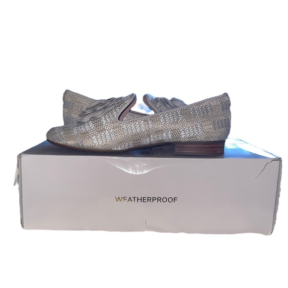 NWB Taryn Rose Woven Floral Loafers in Chalk - Picture 10 of 15